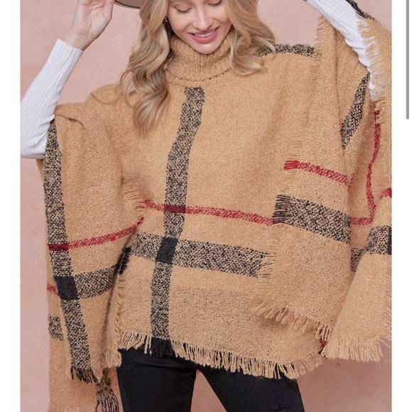 31 Boho Fabulous Plaid Poncho - Picture 2 of 4